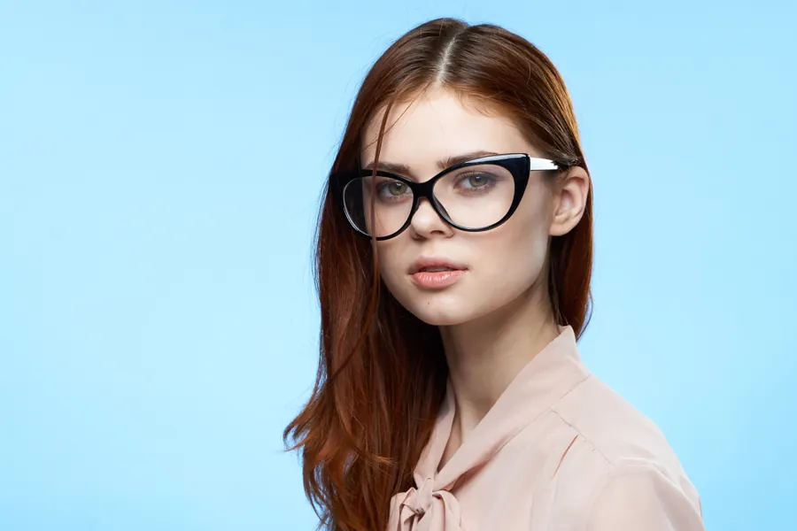 Woman wearing fashionable black glasses